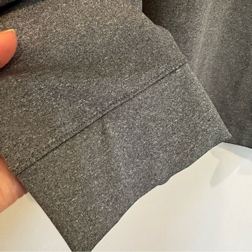 Vineyard Vines Performance Half Zip Pullover Swea… - image 4